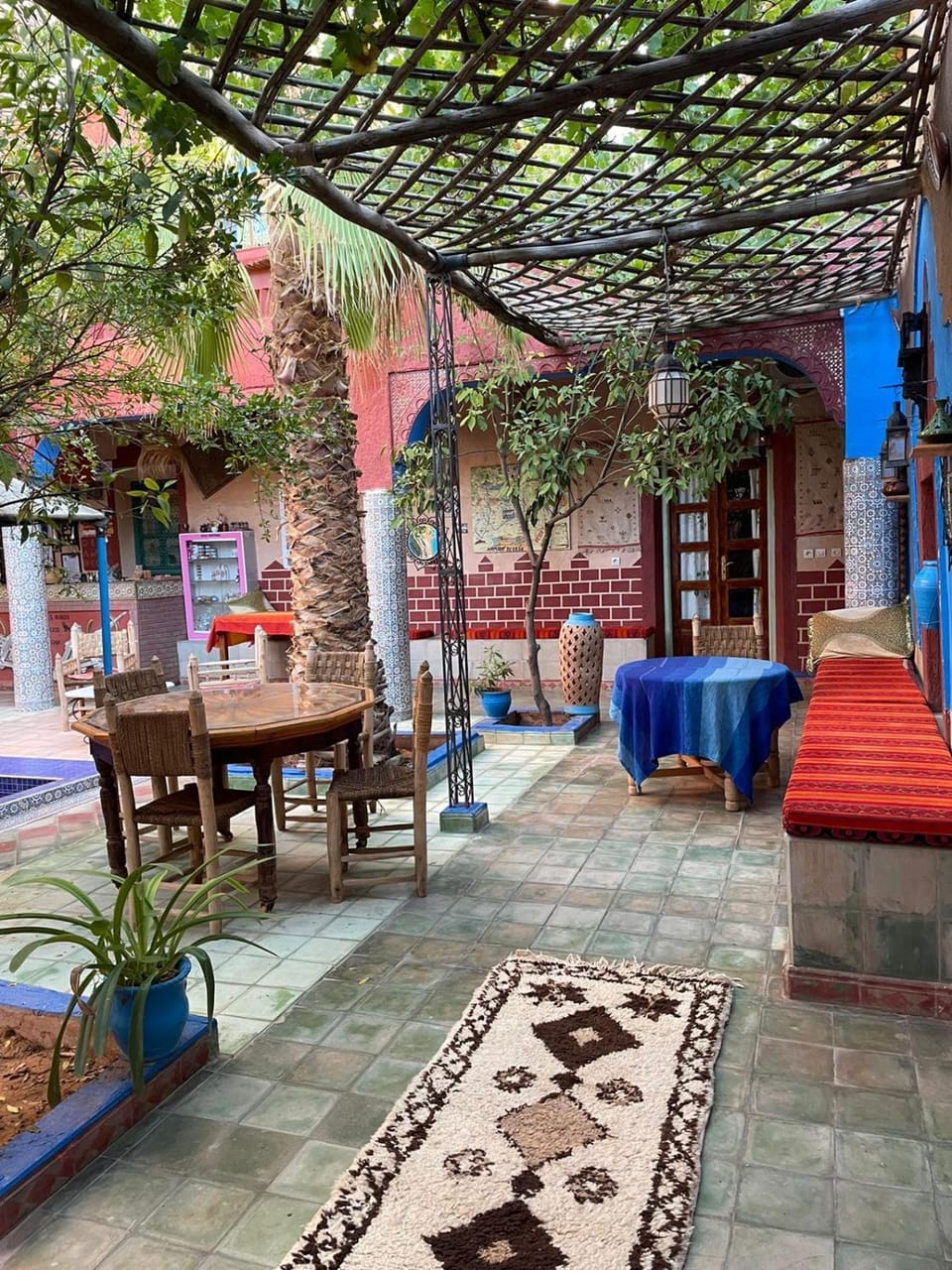 Patio, Restaurant/places to eat, Garden, Seating area