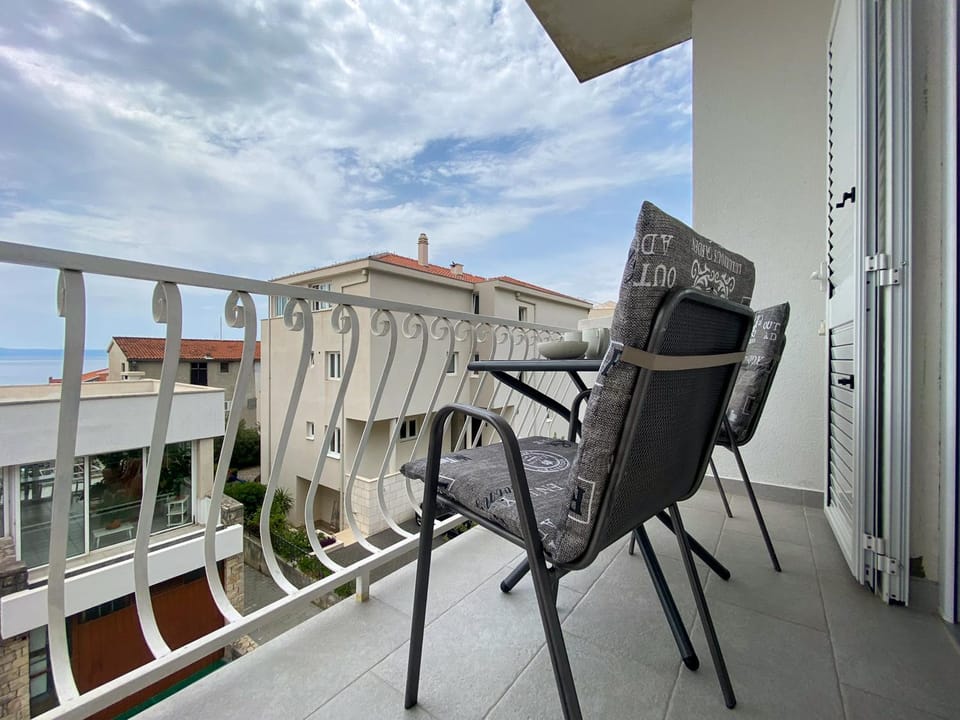 Paladin Studio Apartments Apartment in Makarska