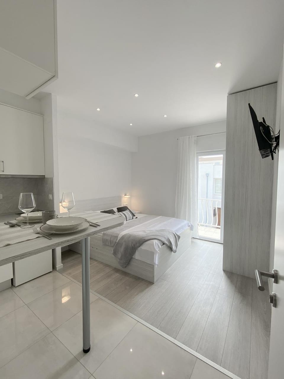 Paladin Studio Apartments Apartment in Makarska