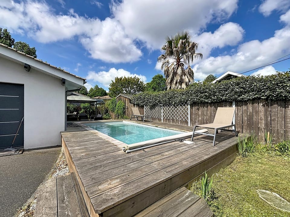 Natural landscape, Garden, Pool view, Swimming pool, sunbed