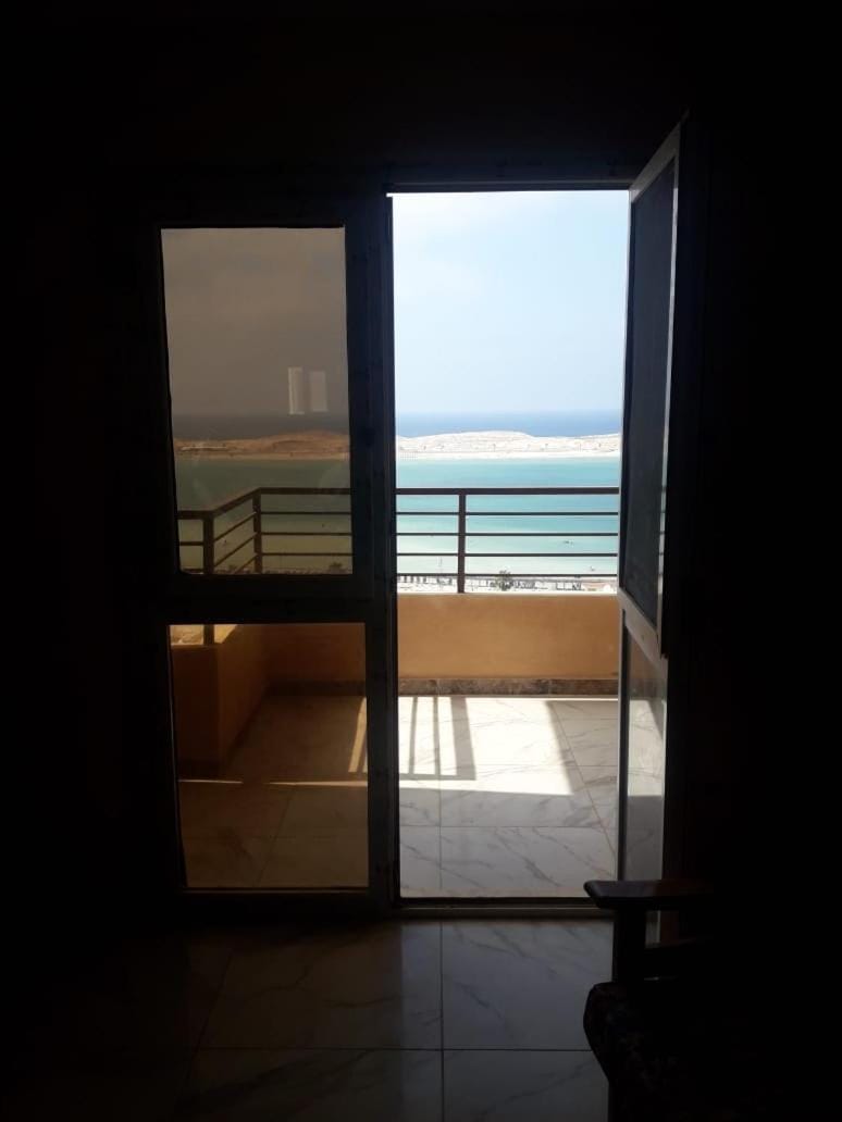 مرسي مطروح شقه مفروشه سوبر مطله علي فيو بانوراما للبحر Apartment in Egypt