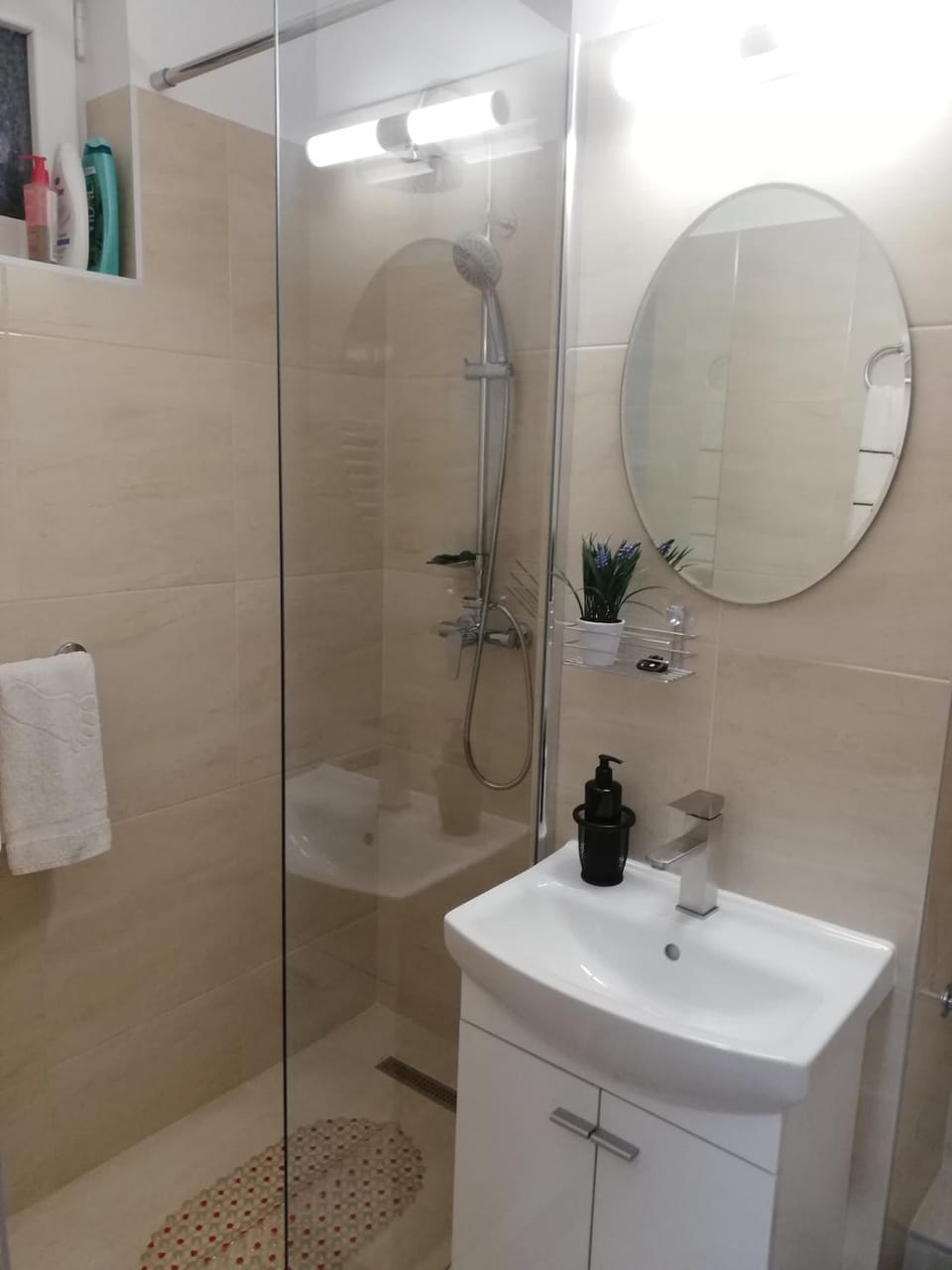 Shower, Bathroom