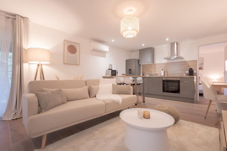 L'Étoile de Pénélope - clim - calme - balcon Apartment in Auvergne-Rhône-Alpes