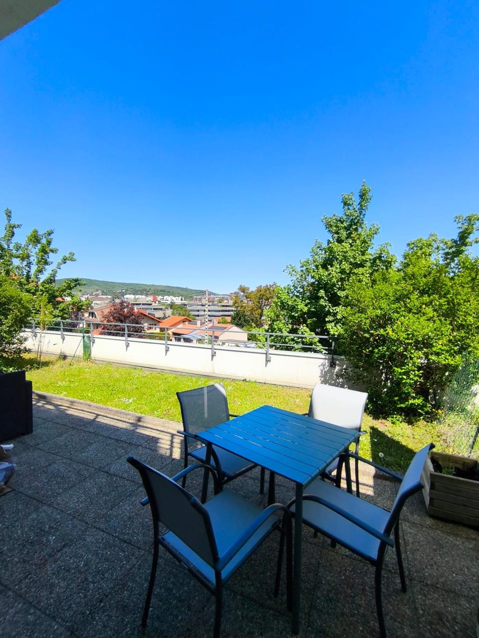 T2 Garage prive et Terrasse Proche Thermes Apartment in Clermont-Ferrand