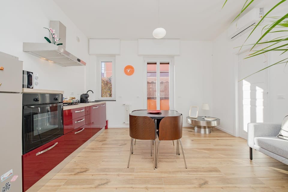 Kitchen or kitchenette, Living room