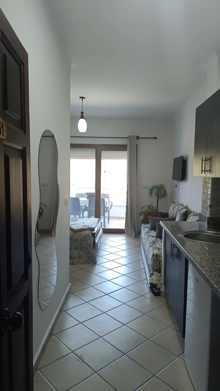 TV and multimedia, Living room, Dining area