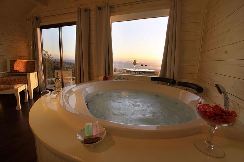Natural landscape, Hot Tub