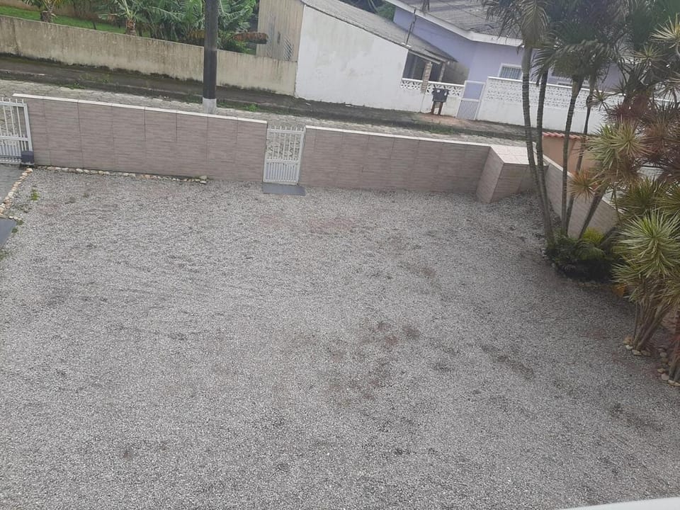 3-bedroom apartment on Praia do Santinho nearby Apartment in Florianopolis
