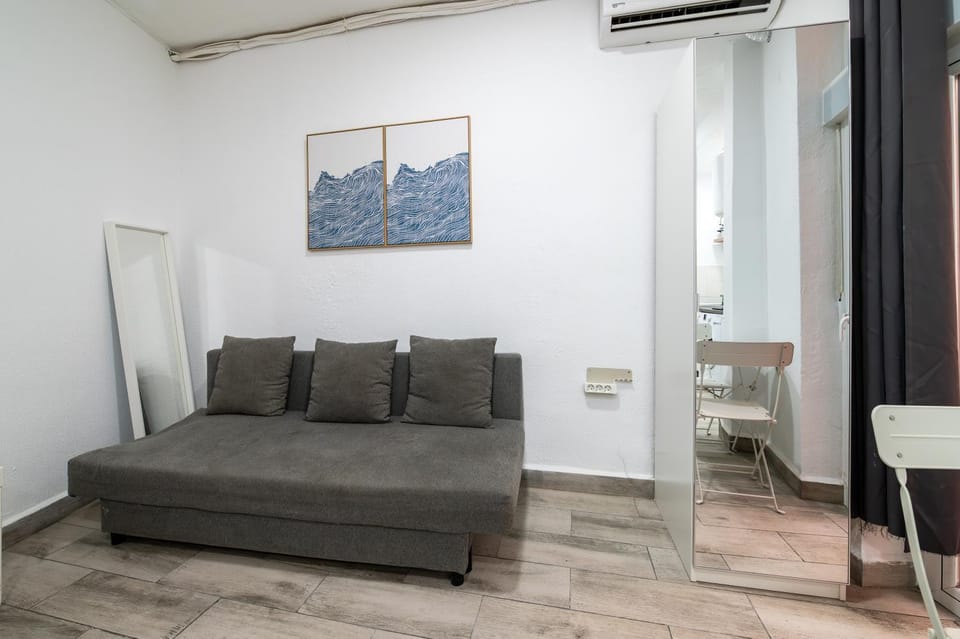 VR20I Estudio Alonso Cano Chamberi Apartment in Madrid