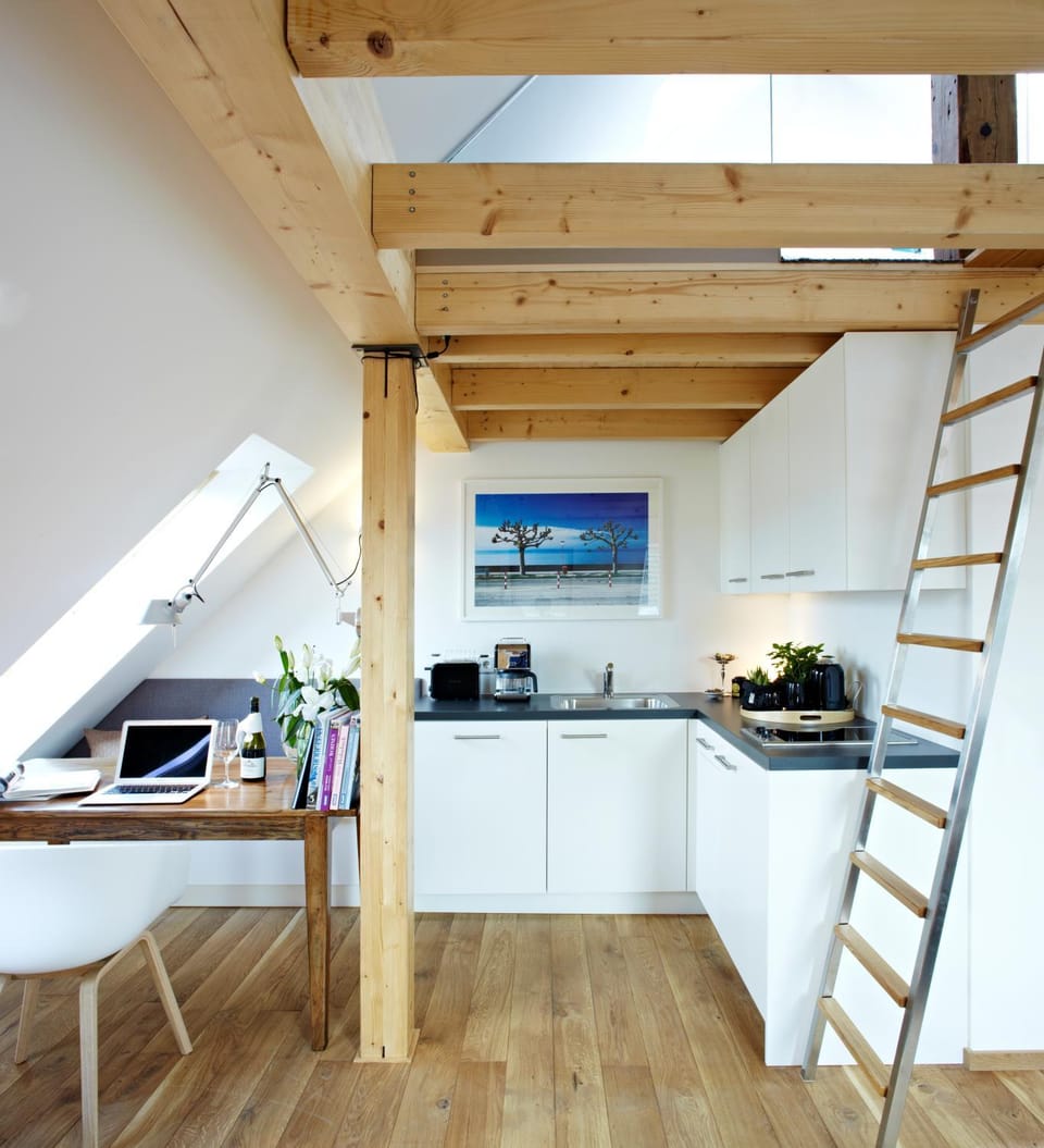 Kitchen or kitchenette, kitchen