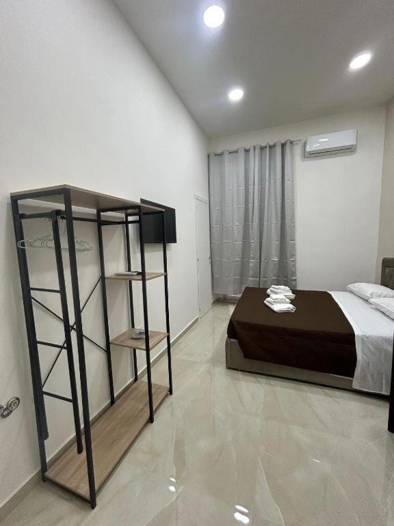 HV 95 NAPOLi Apartment in Naples