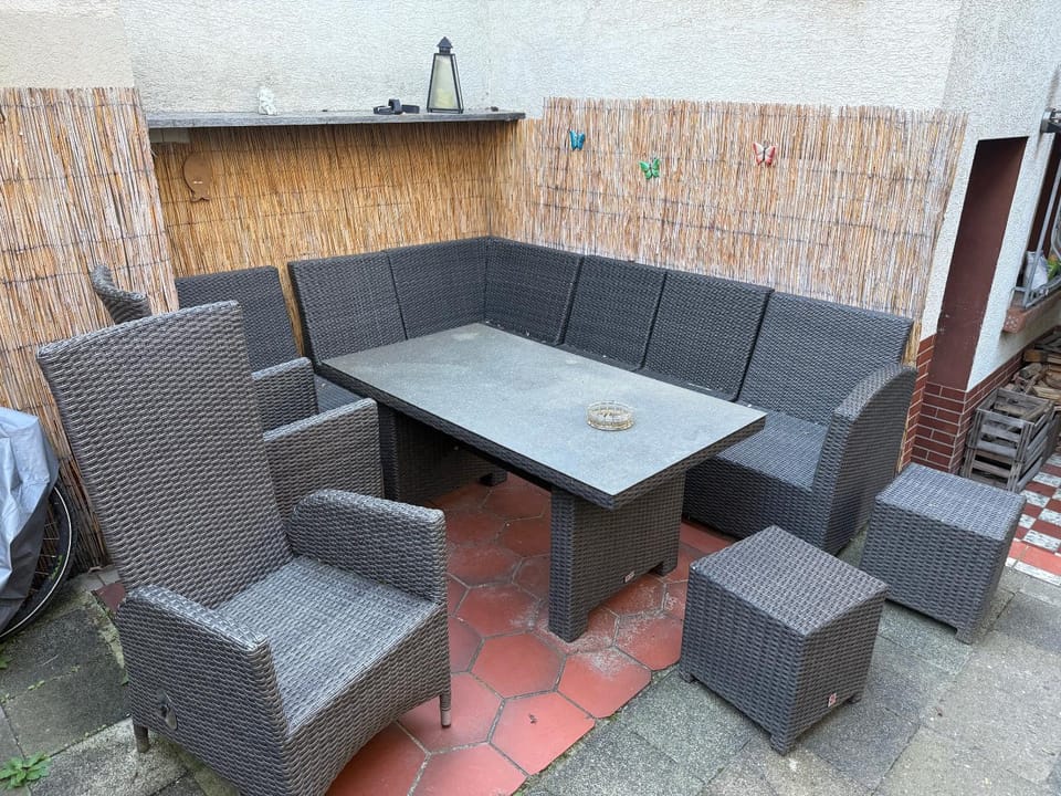 Patio, Seating area