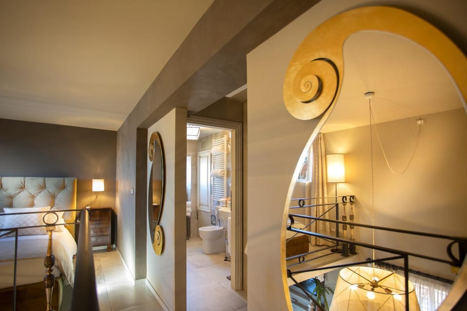 Bed, Bathroom, Photo of the whole room, Bedroom