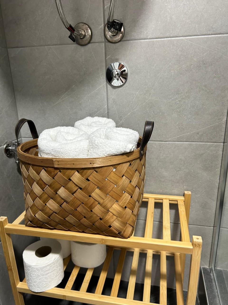 Bathroom, towels
