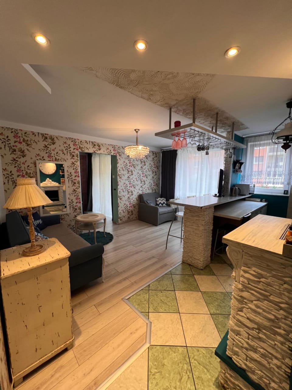 Bed, Kitchen or kitchenette, Living room, Photo of the whole room, Seating area, Dining area