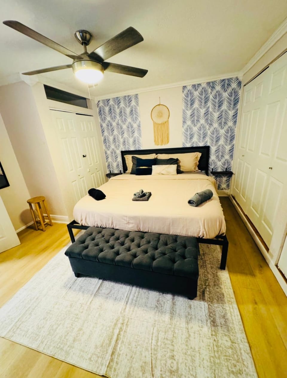 Modern Boho 3BR Escape with Pool & King Bed Near Beach Apartment in Fort Lauderdale