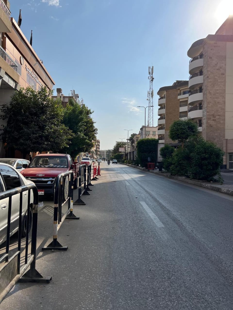 Day, Neighbourhood, Street view, Location, Parking