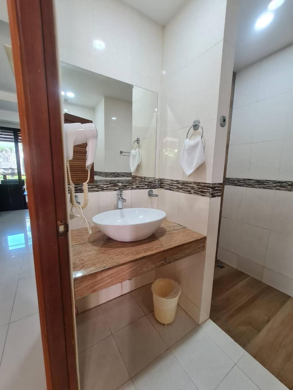 41 квадратный метр, апартамент на пляже Сурин Apartment in Choeng Thale