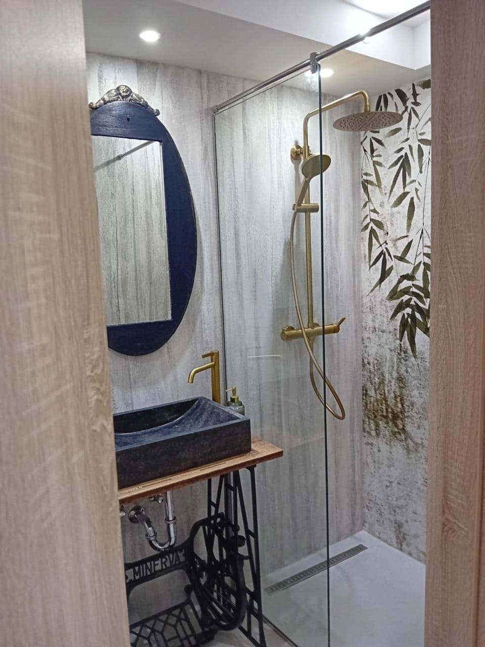 Bathroom, Facility for disabled guests