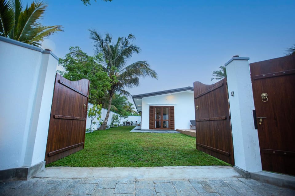 Property building, Garden, Garden
