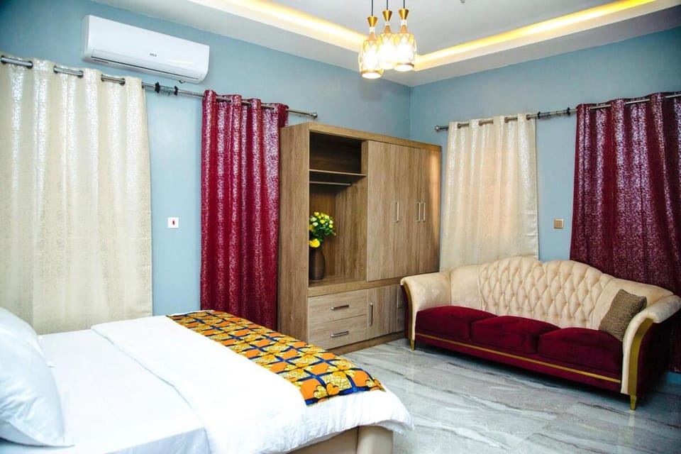 Kapeview Elegant Suites - Cape Coast House in Ghana