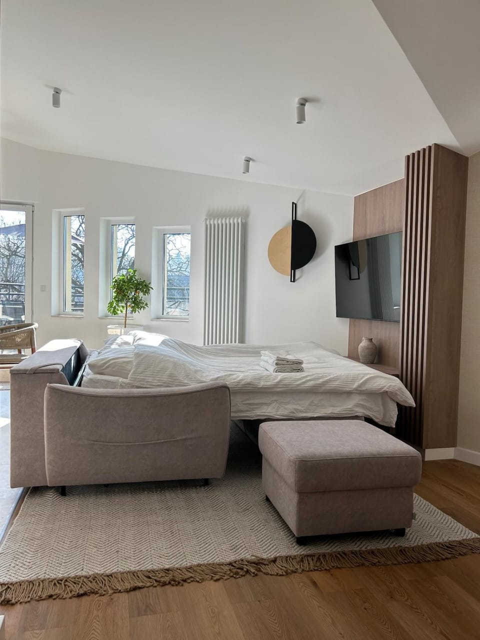 Cracow Center Jacuzzi & Sauna Penthouse Retreat Apartment in Krakow