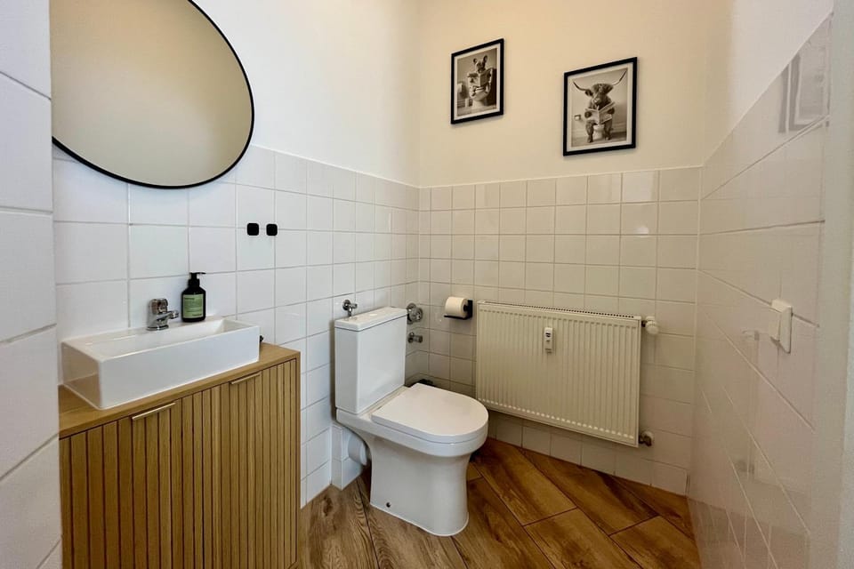 Toilet, Bathroom