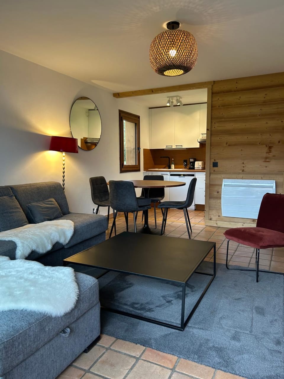 Sunny 2 Bedrooms Apartment for 4 in Megève Jaillet, right on the Ski Slopes Apartment in Combloux