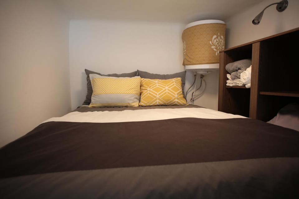 Bed, Photo of the whole room, Bedroom, wardrobe