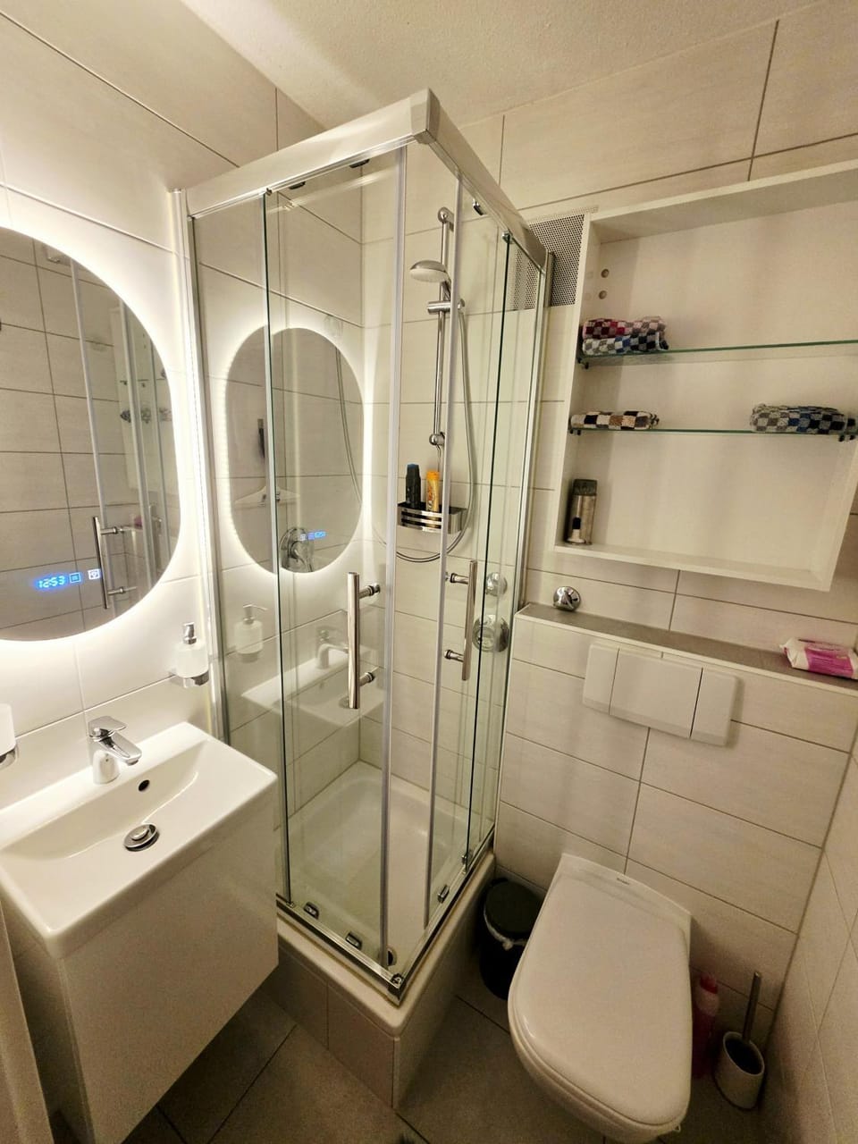 Shower, Bathroom