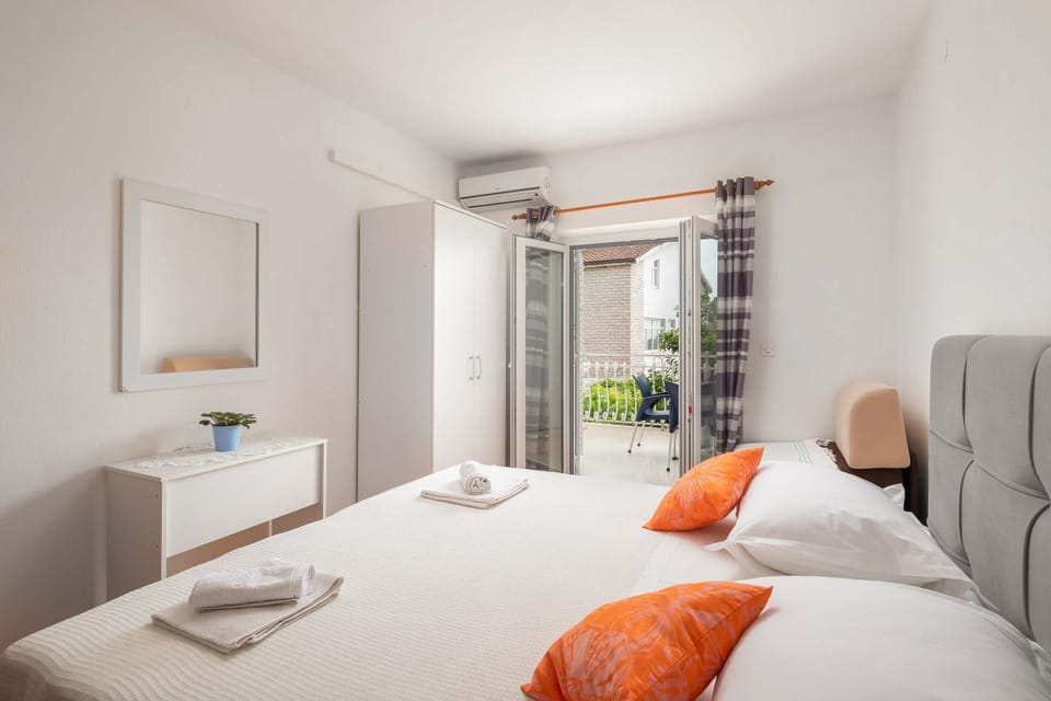 Magic apartments with sea view Apartment in Makarska
