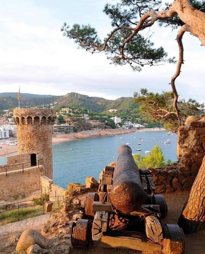Pensión Jordi Tossa de Mar Bed and Breakfast in Tossa de Mar
