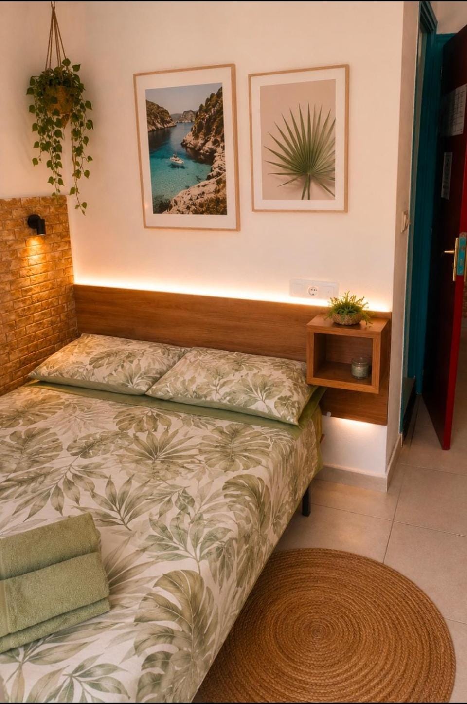 Pensión Jordi Tossa de Mar Bed and Breakfast in Tossa de Mar