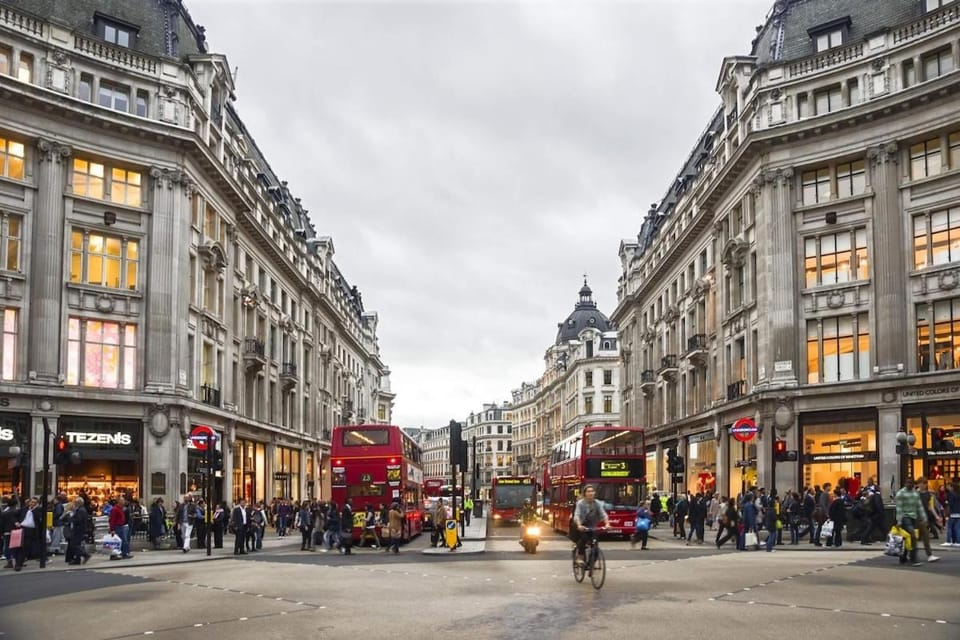 Stylish 2BR Flat Oxford Street Central London Apartment in London Borough of Islington