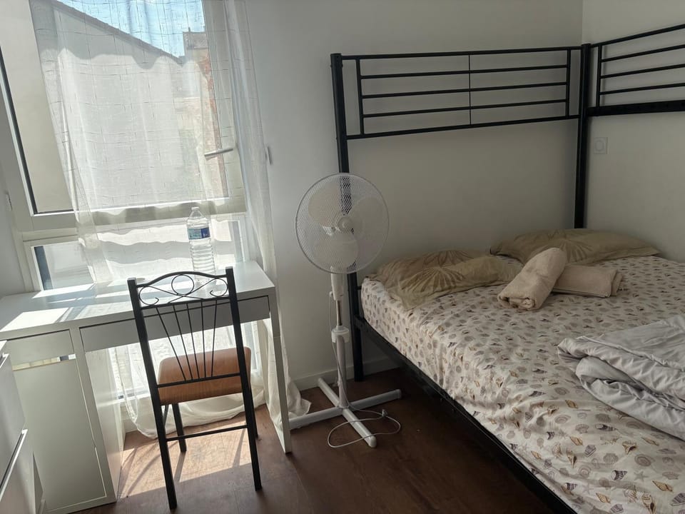 Chambre chez habitant, cozy avec lit double en étage Vacation rental in Île-de-France