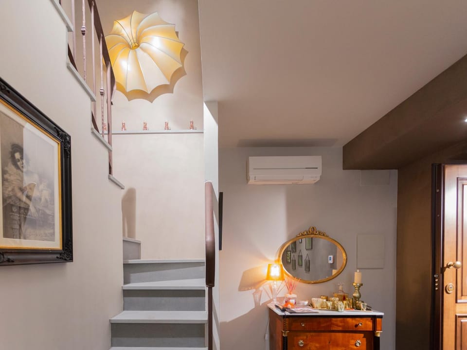 Living room, Seating area, air conditioner