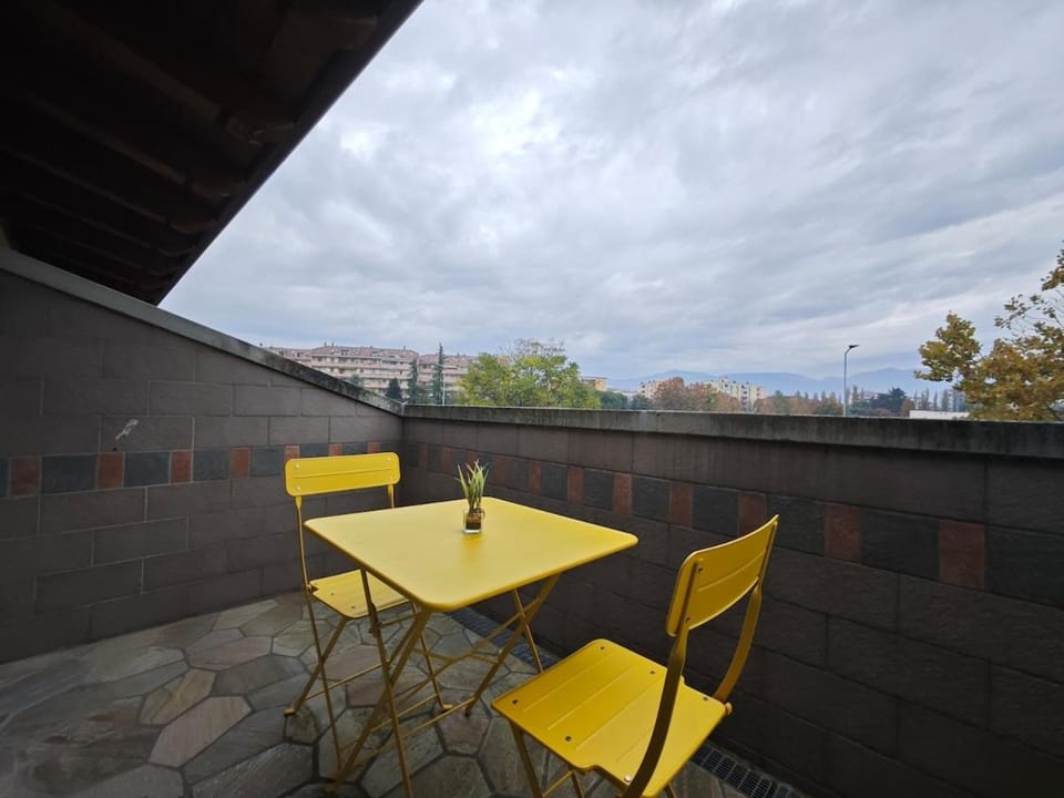 View (from property/room), Balcony/Terrace