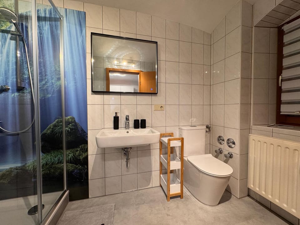 Toilet, Bathroom