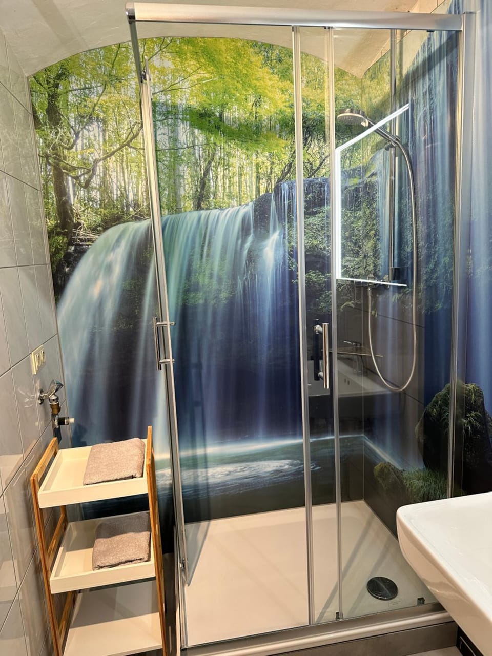 Shower, Bathroom