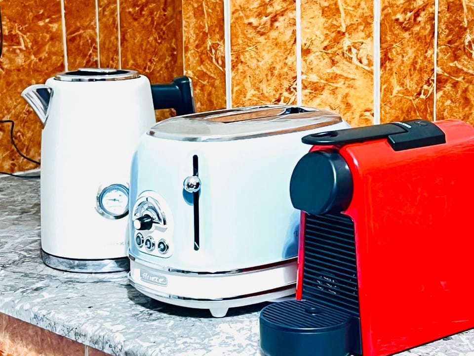 Coffee/tea facilities, Kitchen or kitchenette, toaster