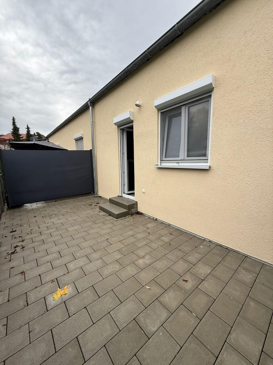 Property building, Balcony/Terrace, Balcony/Terrace