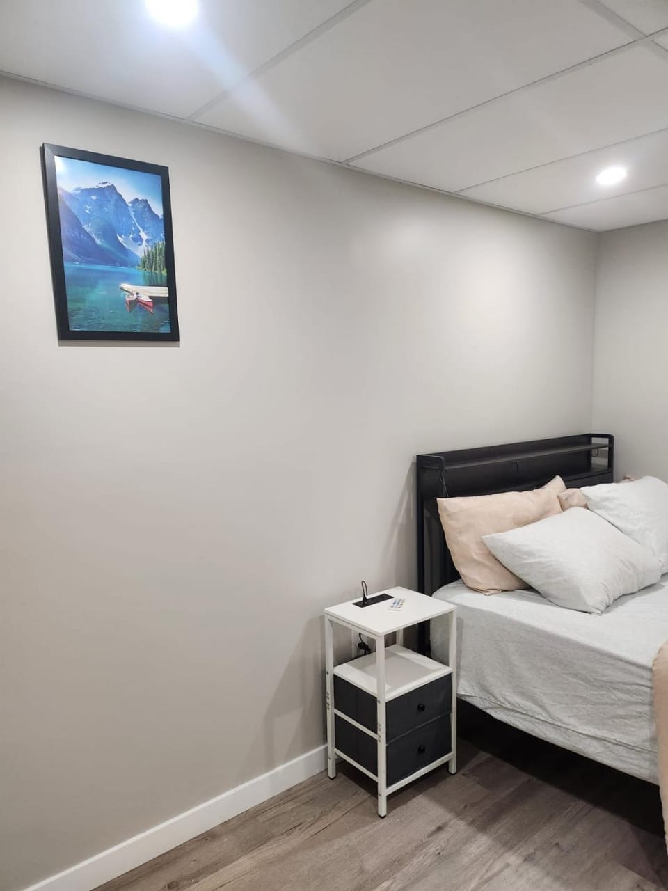 Elegance Lounge Apartment in Winnipeg