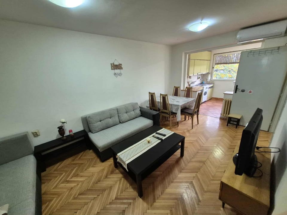 Old Wood Apartment in Skopje