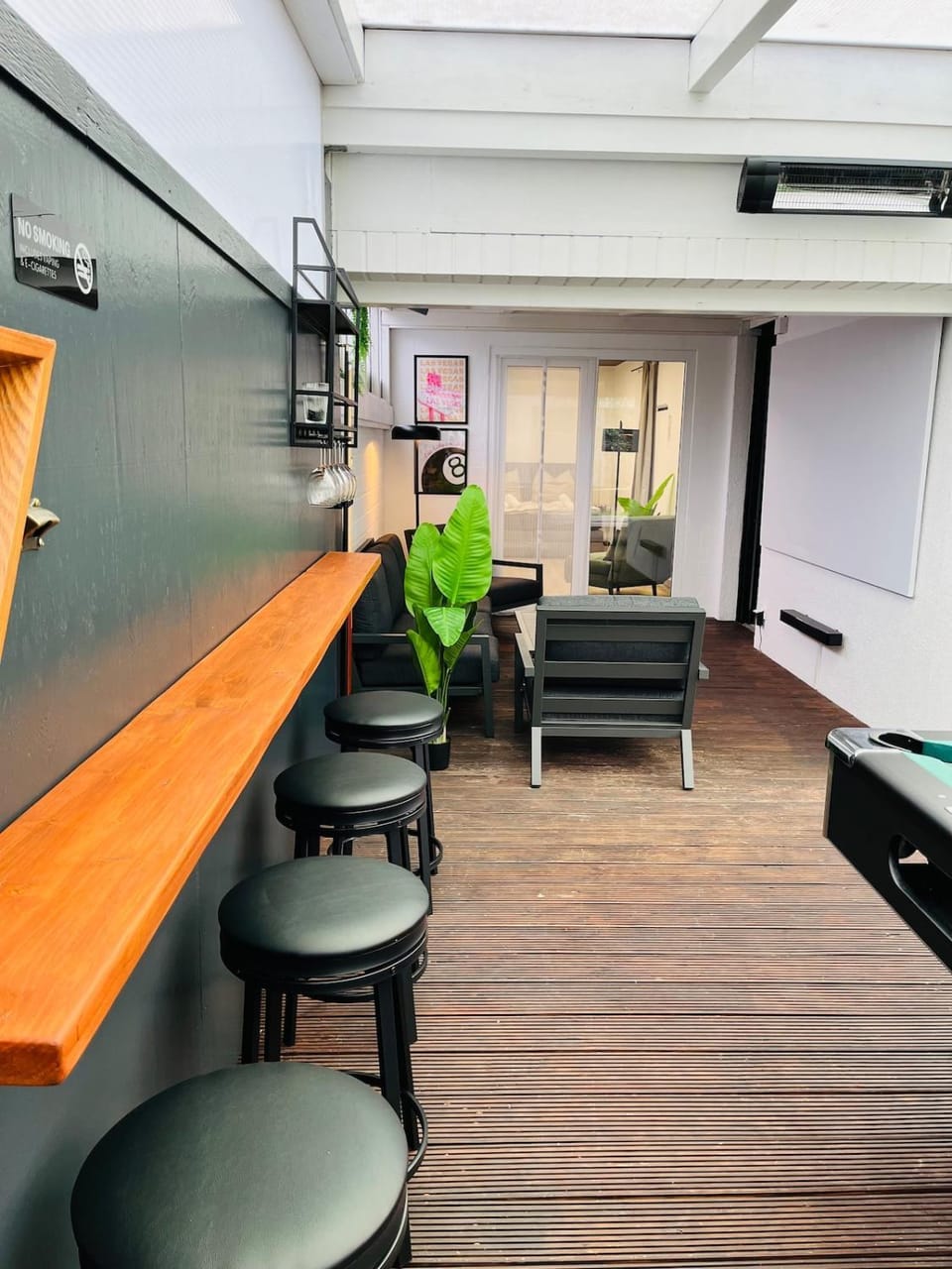 Seating area