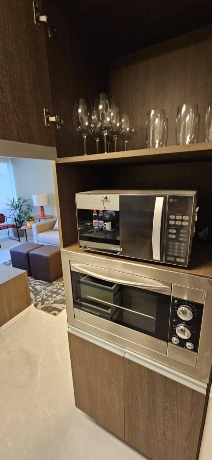 Kitchen or kitchenette, oven