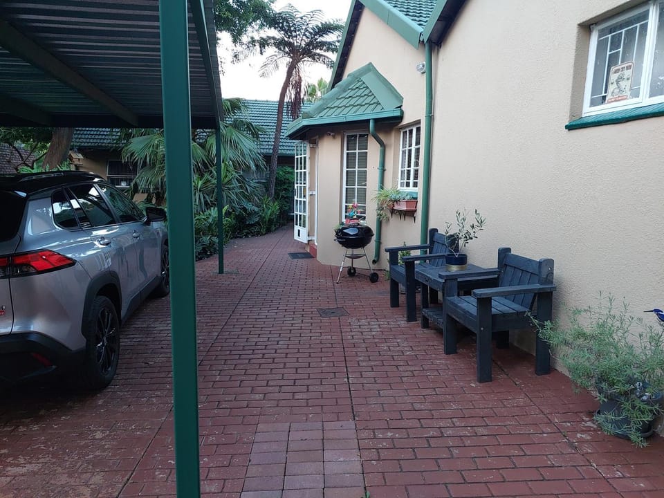 Property building, Parking