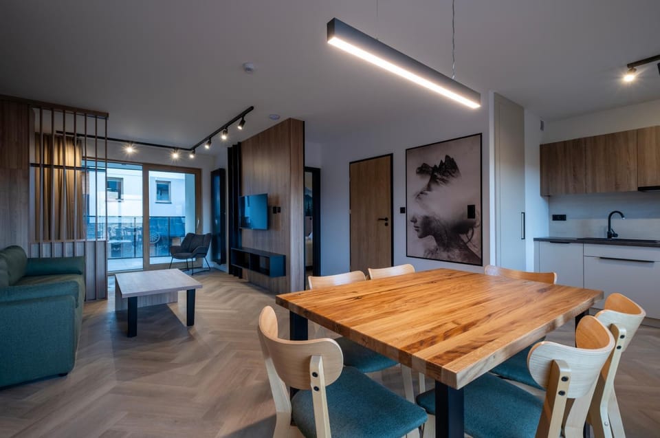 Kitchen or kitchenette, Living room