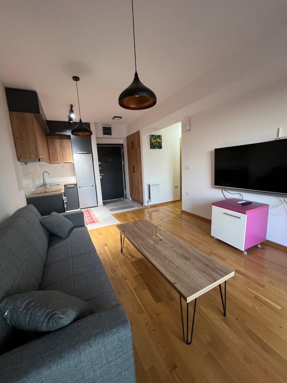 Communal lounge/ TV room, Living room, Seating area, Evening entertainment