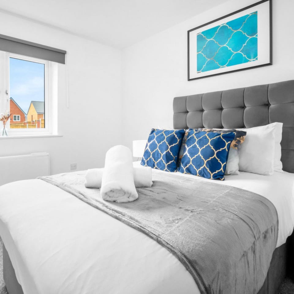 Bed, Bedroom