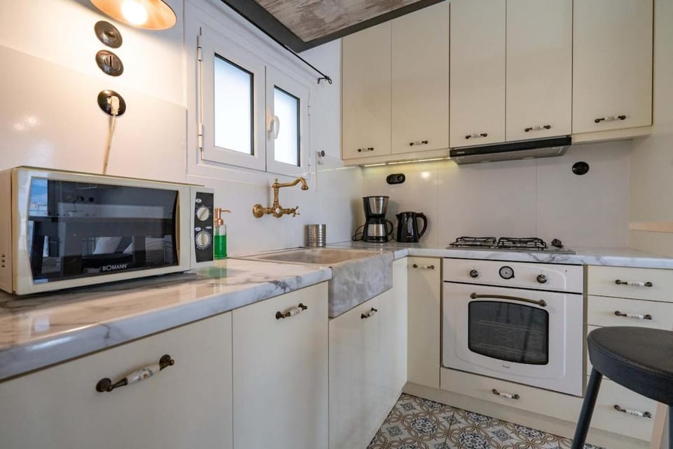 City Panorama Studio by ΜΡS Apartment in Athens